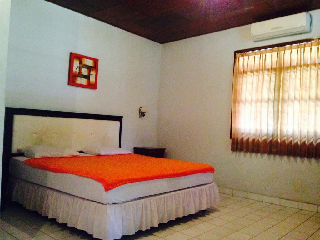 Mekar Jaya Bungalows Кута Стая снимка