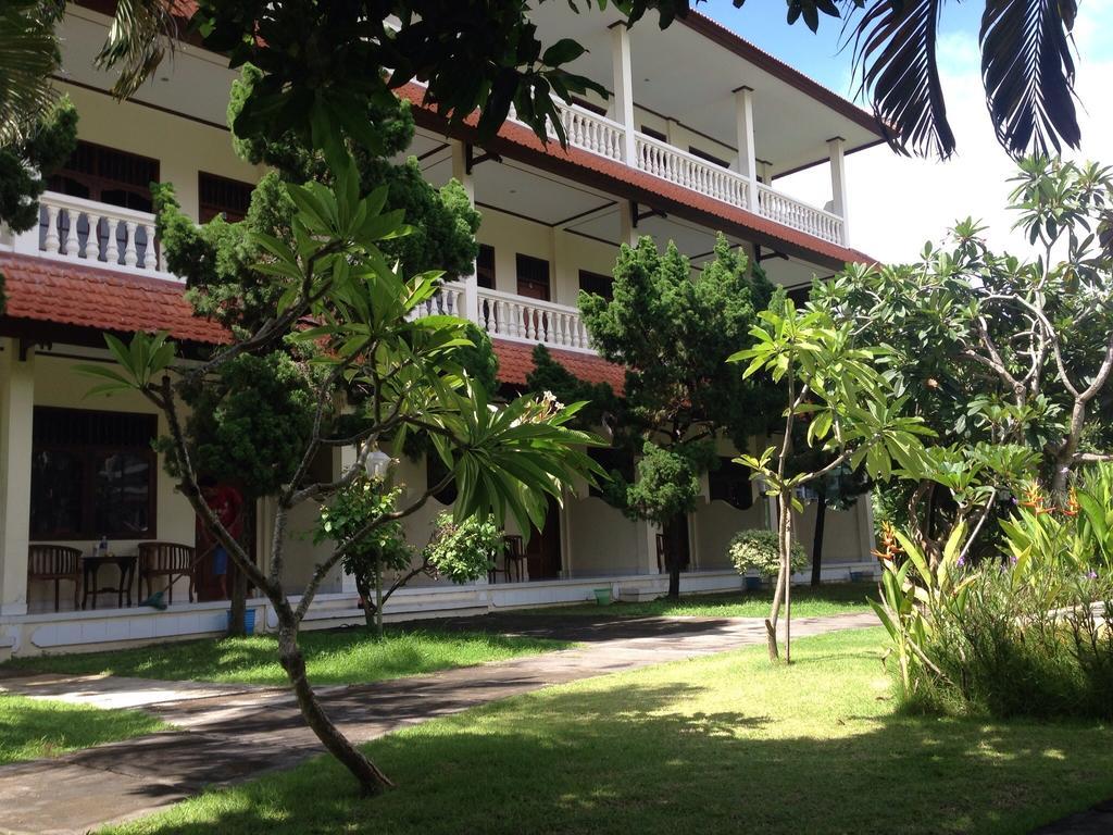 Mekar Jaya Bungalows Кута Екстериор снимка