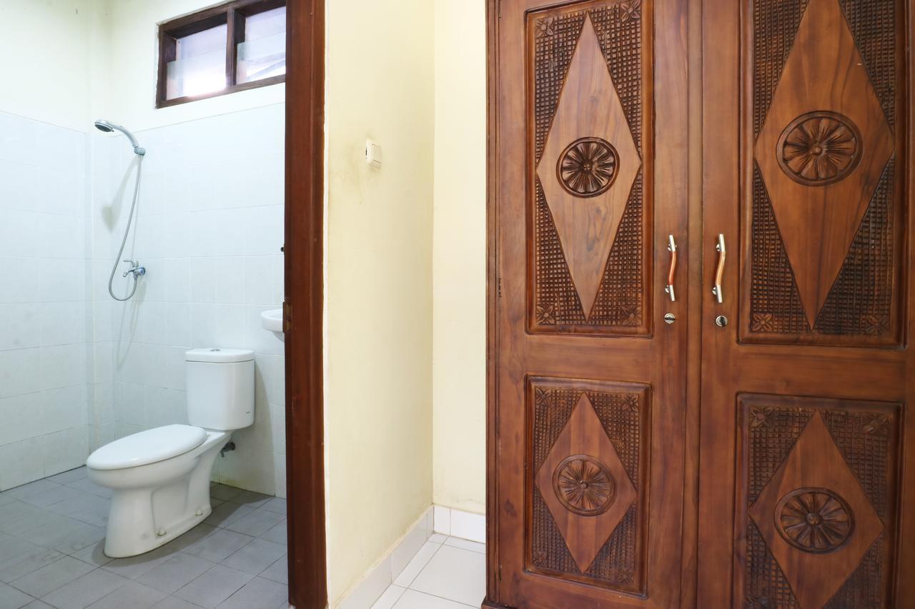 Mekar Jaya Bungalows Кута Екстериор снимка