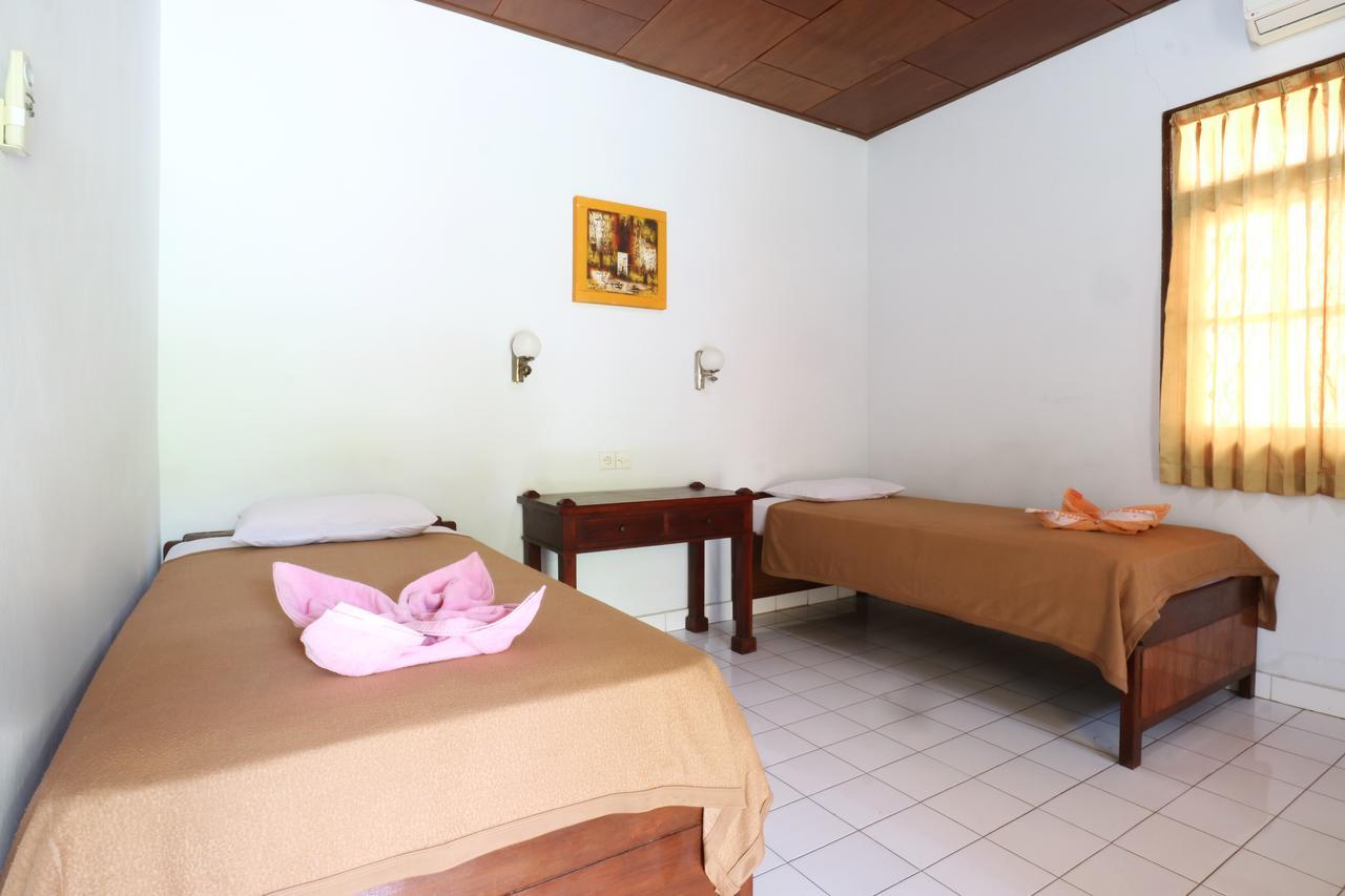 Mekar Jaya Bungalows Кута Екстериор снимка