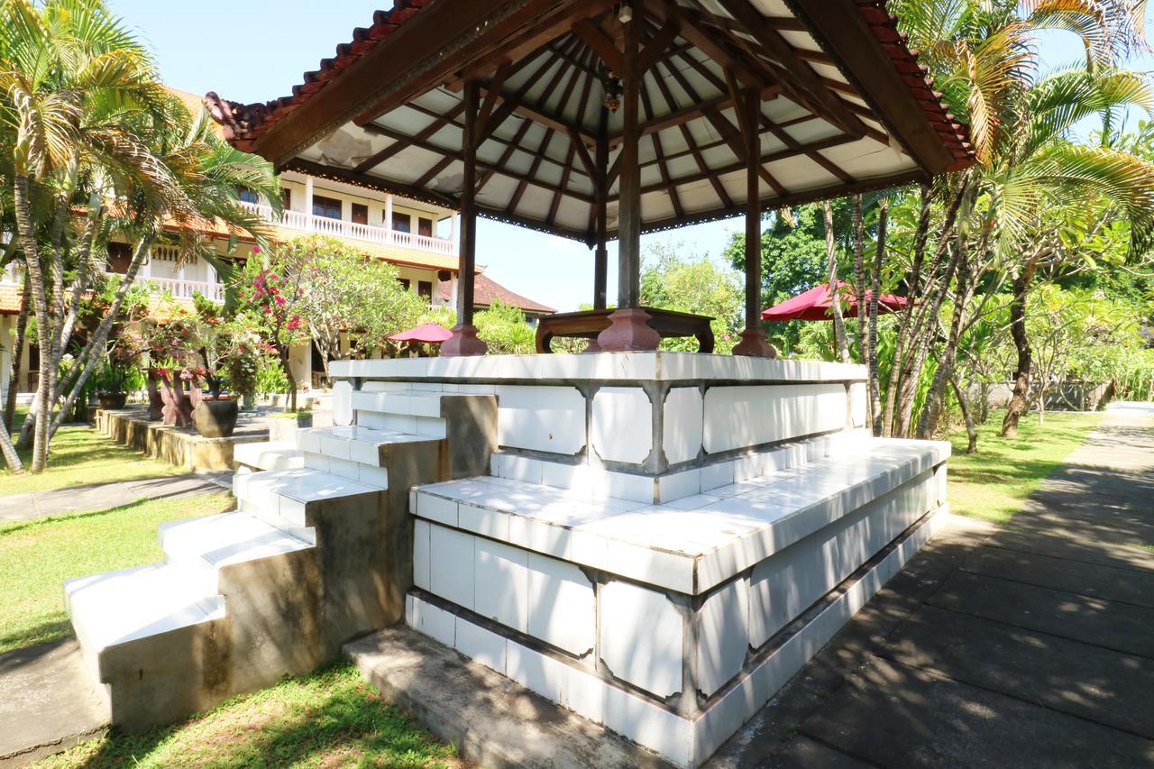Mekar Jaya Bungalows Кута Екстериор снимка