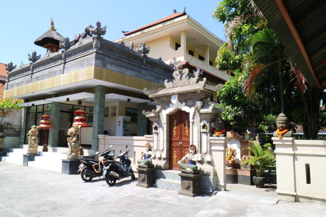 Mekar Jaya Bungalows Кута Екстериор снимка